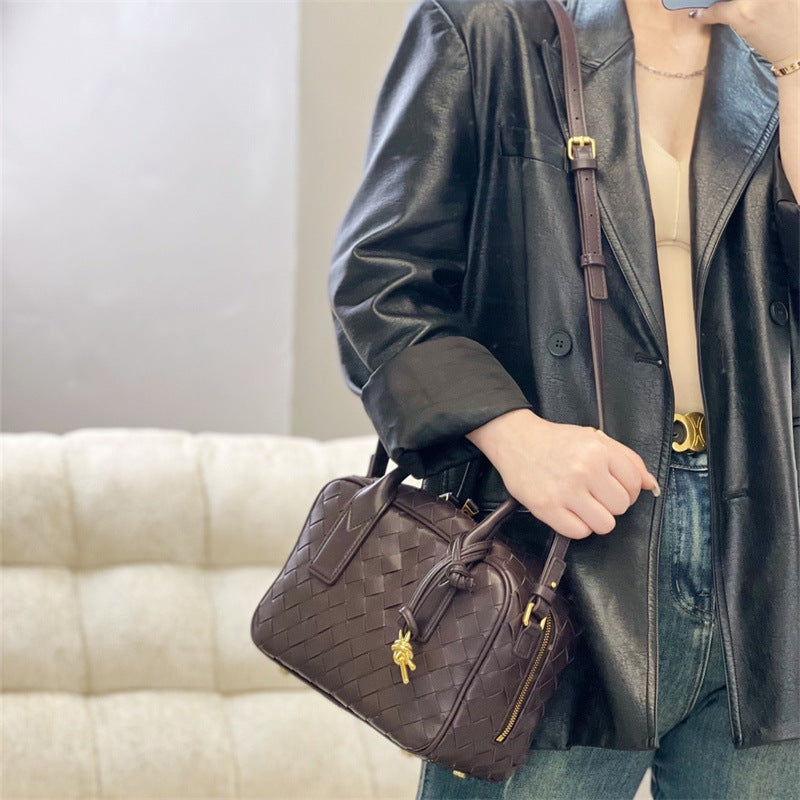 Small intrecciato leather shoulder bag