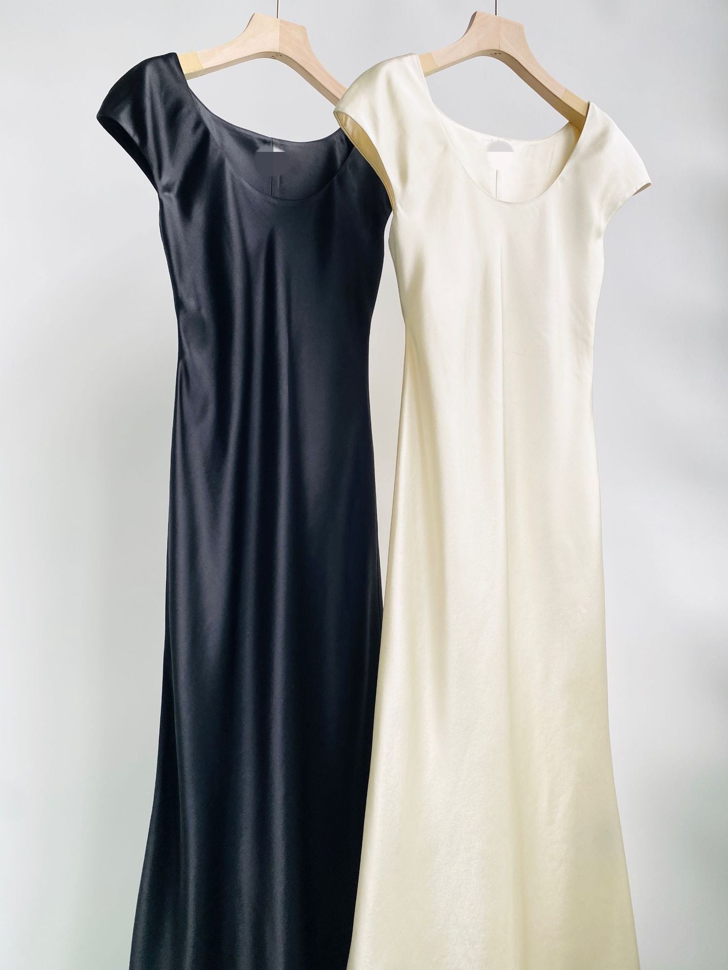 Nonothing|  Women's scoop neckline bias cut  midi dress ( 2 colors)